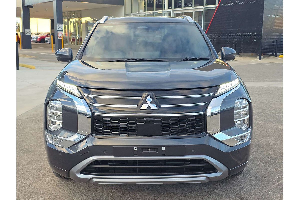 2025 Mitsubishi Outlander Exceed Tourer ZM