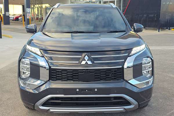 2025 Mitsubishi Outlander Exceed Tourer ZM