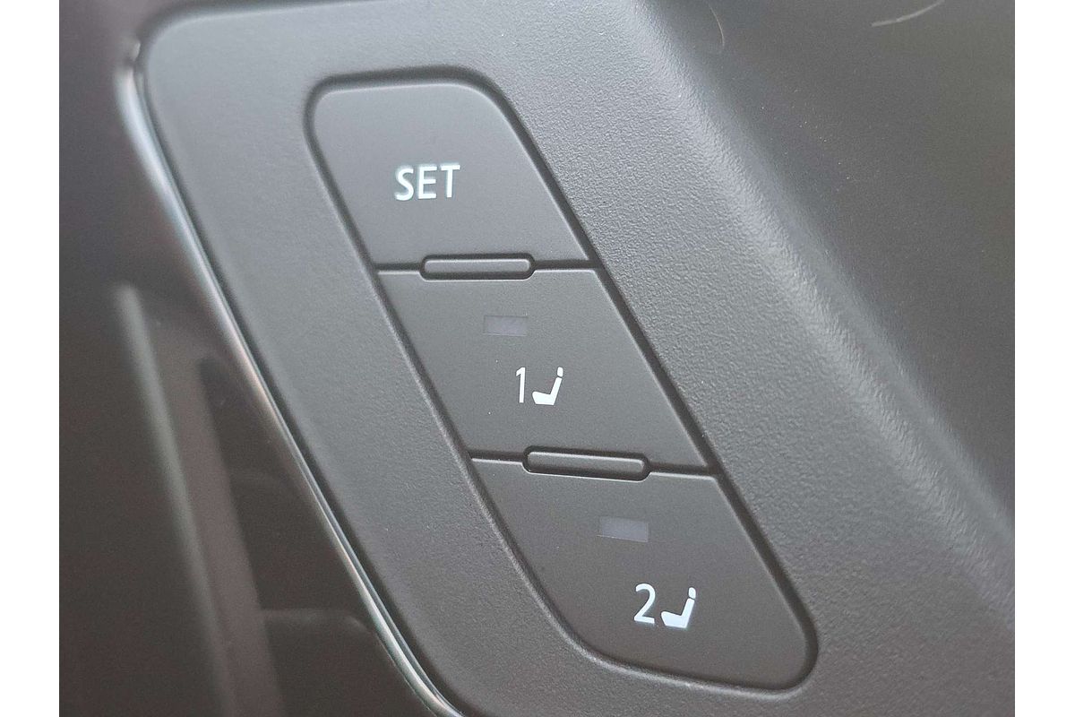 2025 Mitsubishi Outlander Exceed Tourer ZM