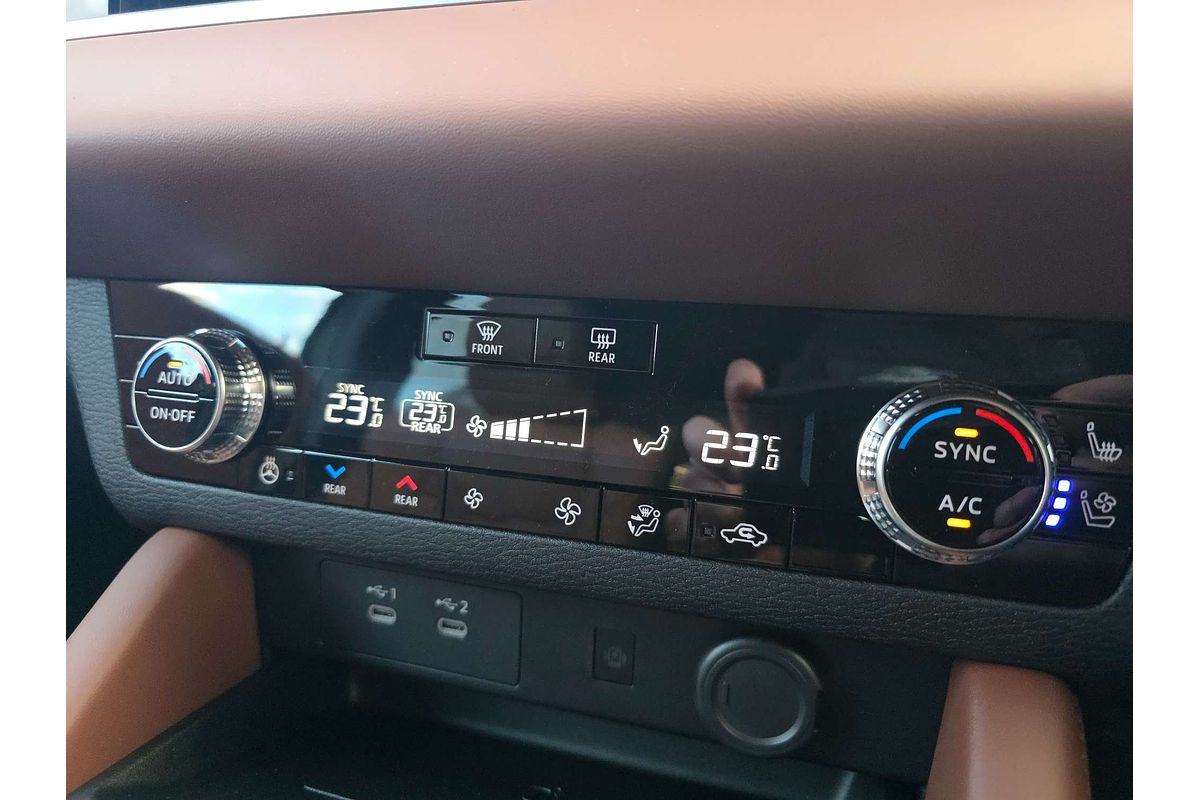 2025 Mitsubishi Outlander Exceed Tourer ZM