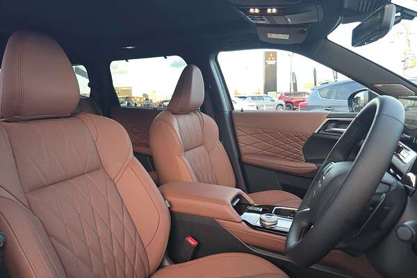 2025 Mitsubishi Outlander Exceed Tourer ZM