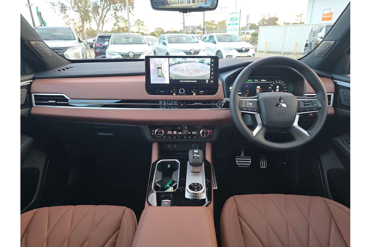2025 Mitsubishi Outlander Exceed Tourer ZM