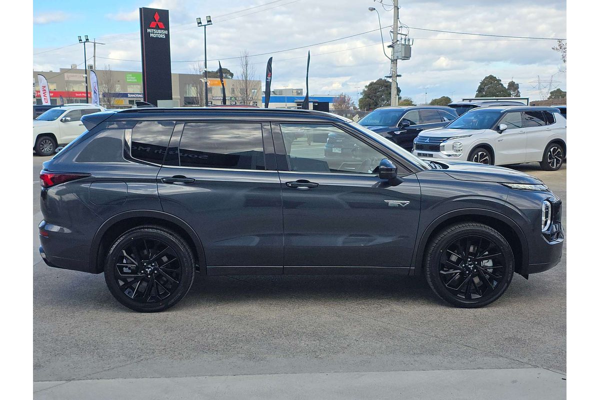 2025 Mitsubishi Outlander PHEV GSR ZM