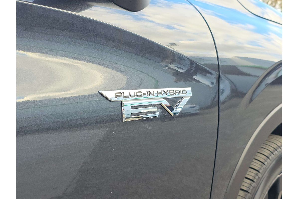 2025 Mitsubishi Outlander PHEV GSR ZM