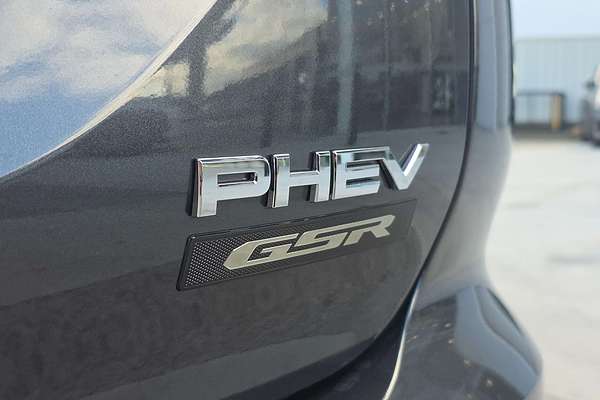 2025 Mitsubishi Outlander PHEV GSR ZM