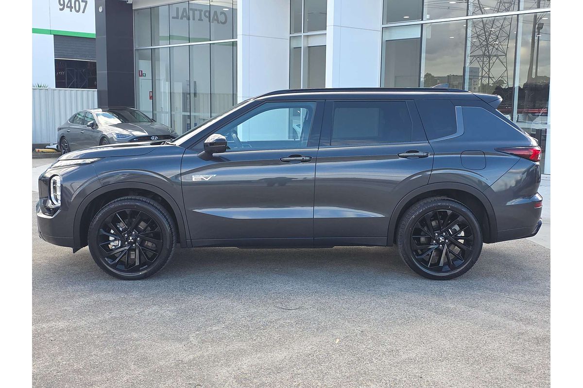 2025 Mitsubishi Outlander PHEV GSR ZM