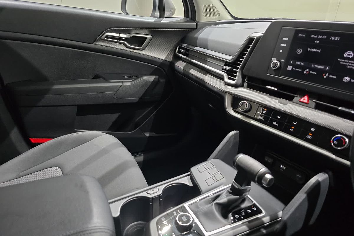 2024 Kia Sportage S NQ5