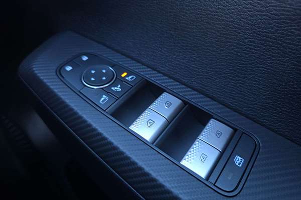 2025 Mitsubishi Outlander PHEV GSR ZM
