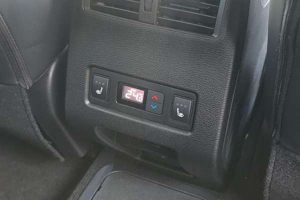 2025 Mitsubishi Outlander PHEV GSR ZM