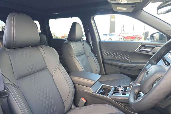 2025 Mitsubishi Outlander PHEV GSR ZM