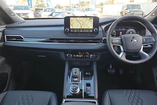 2025 Mitsubishi Outlander PHEV GSR ZM