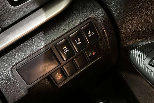 2024 Mitsubishi Eclipse Cross PHEV ES YB