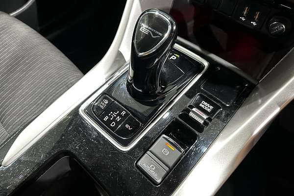 2024 Mitsubishi Eclipse Cross PHEV ES YB