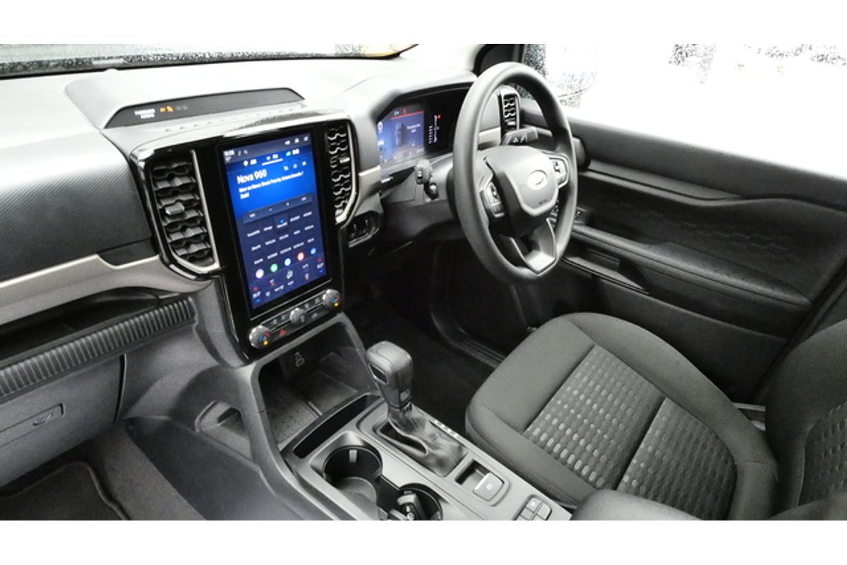 2024 Ford Everest Ambiente 2.0L