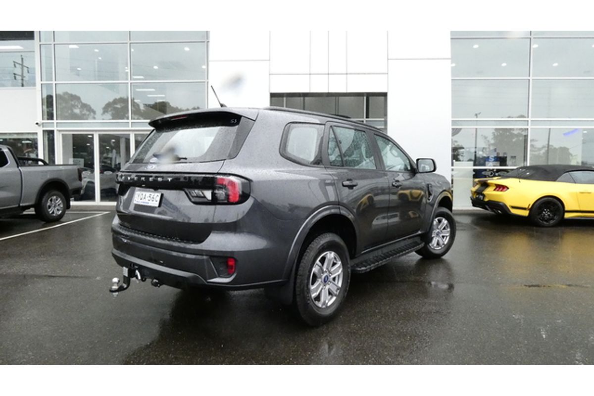 2024 Ford Everest Ambiente 2.0L