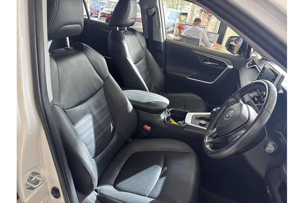 2020 Toyota RAV4 Cruiser AXAH54R