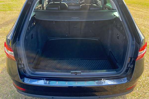2017 SKODA Superb 162TSI NP