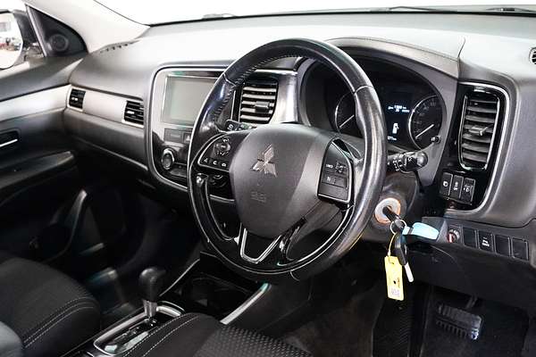 2017 Mitsubishi Outlander LS Safety Pack ZK