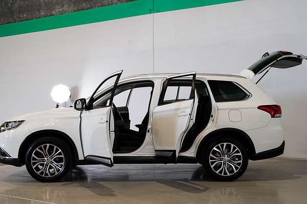 2017 Mitsubishi Outlander LS Safety Pack ZK