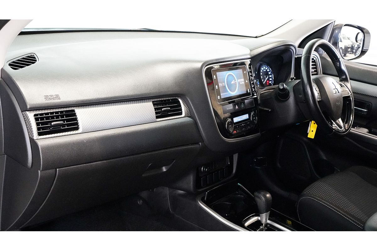 2017 Mitsubishi Outlander LS Safety Pack ZK