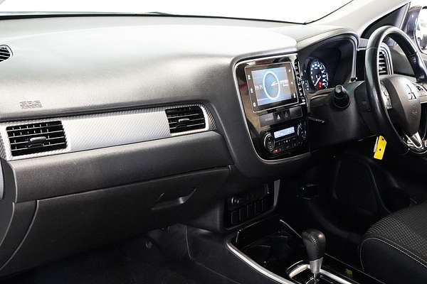 2017 Mitsubishi Outlander LS Safety Pack ZK
