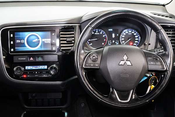 2017 Mitsubishi Outlander LS Safety Pack ZK