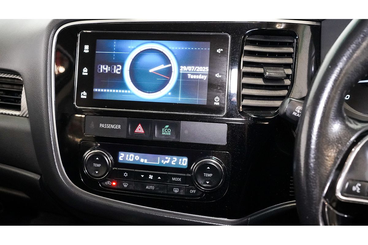 2017 Mitsubishi Outlander LS Safety Pack ZK