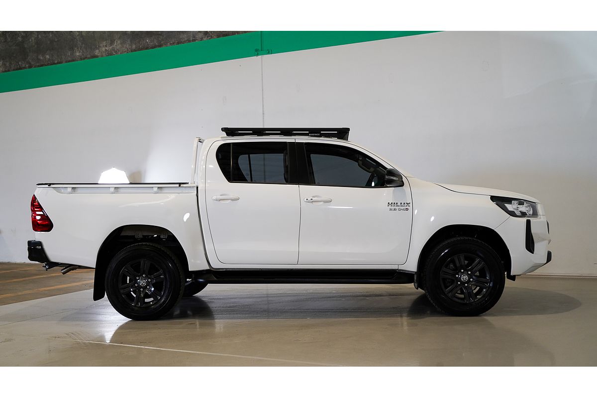2024 Toyota Hilux SR5 48V GUN126R 4X4