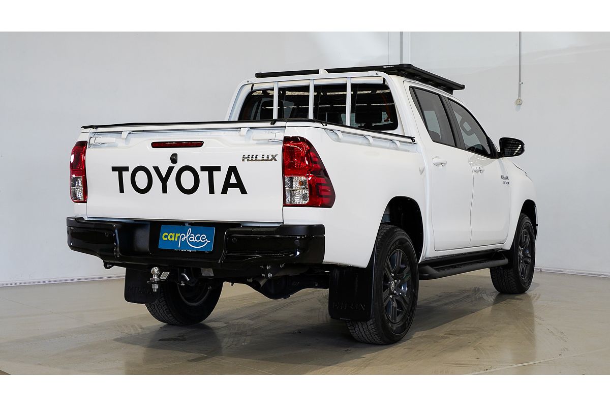 2024 Toyota Hilux SR5 48V GUN126R 4X4
