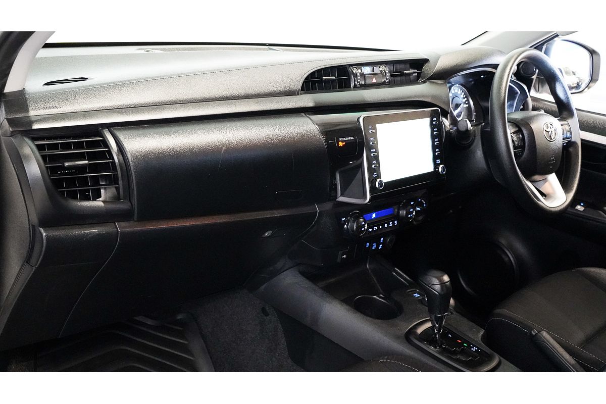 2024 Toyota Hilux SR5 48V GUN126R 4X4