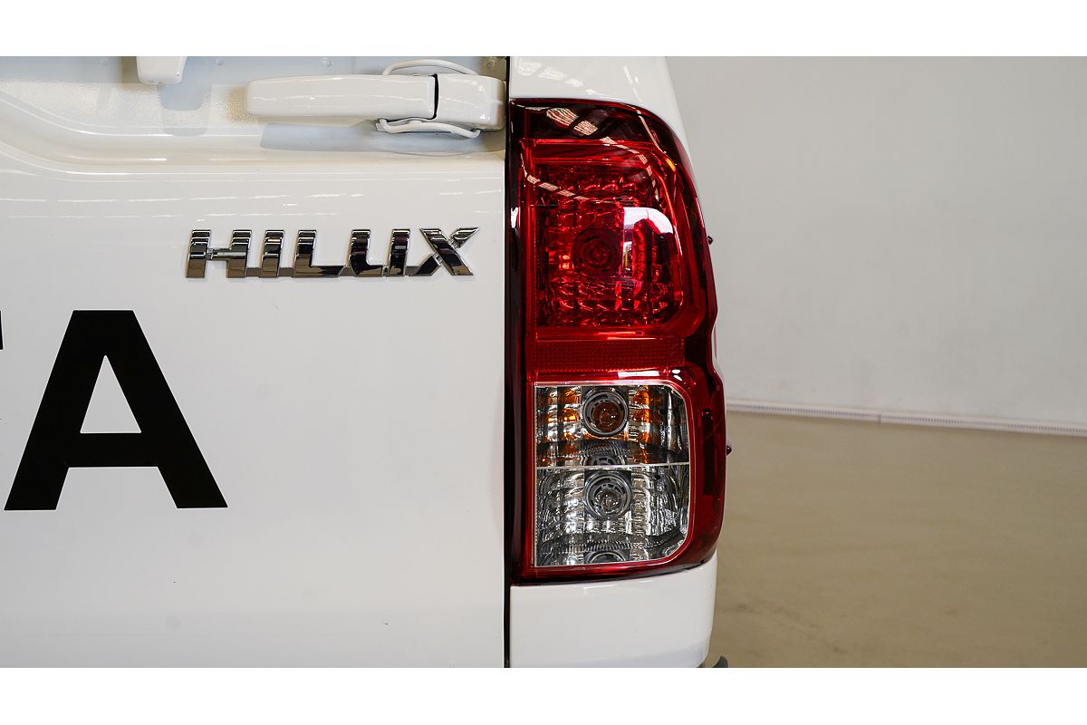 2024 Toyota Hilux SR5 48V GUN126R 4X4