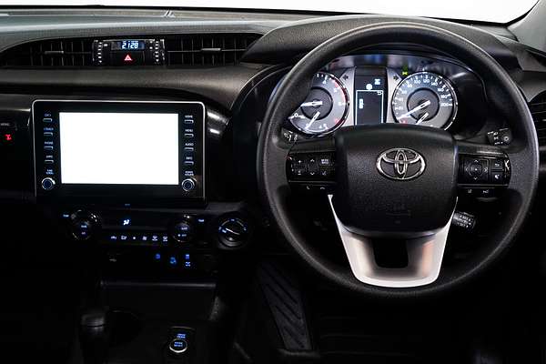 2024 Toyota Hilux SR5 48V GUN126R 4X4