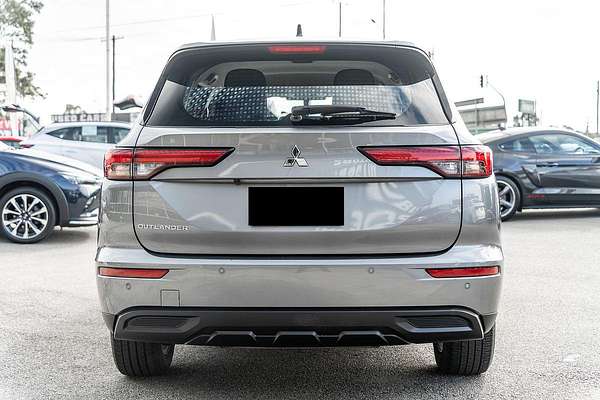 2023 Mitsubishi Outlander ES ZM