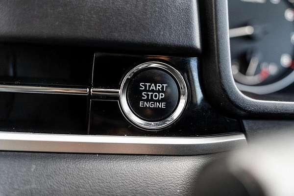 2023 Mitsubishi Outlander ES ZM