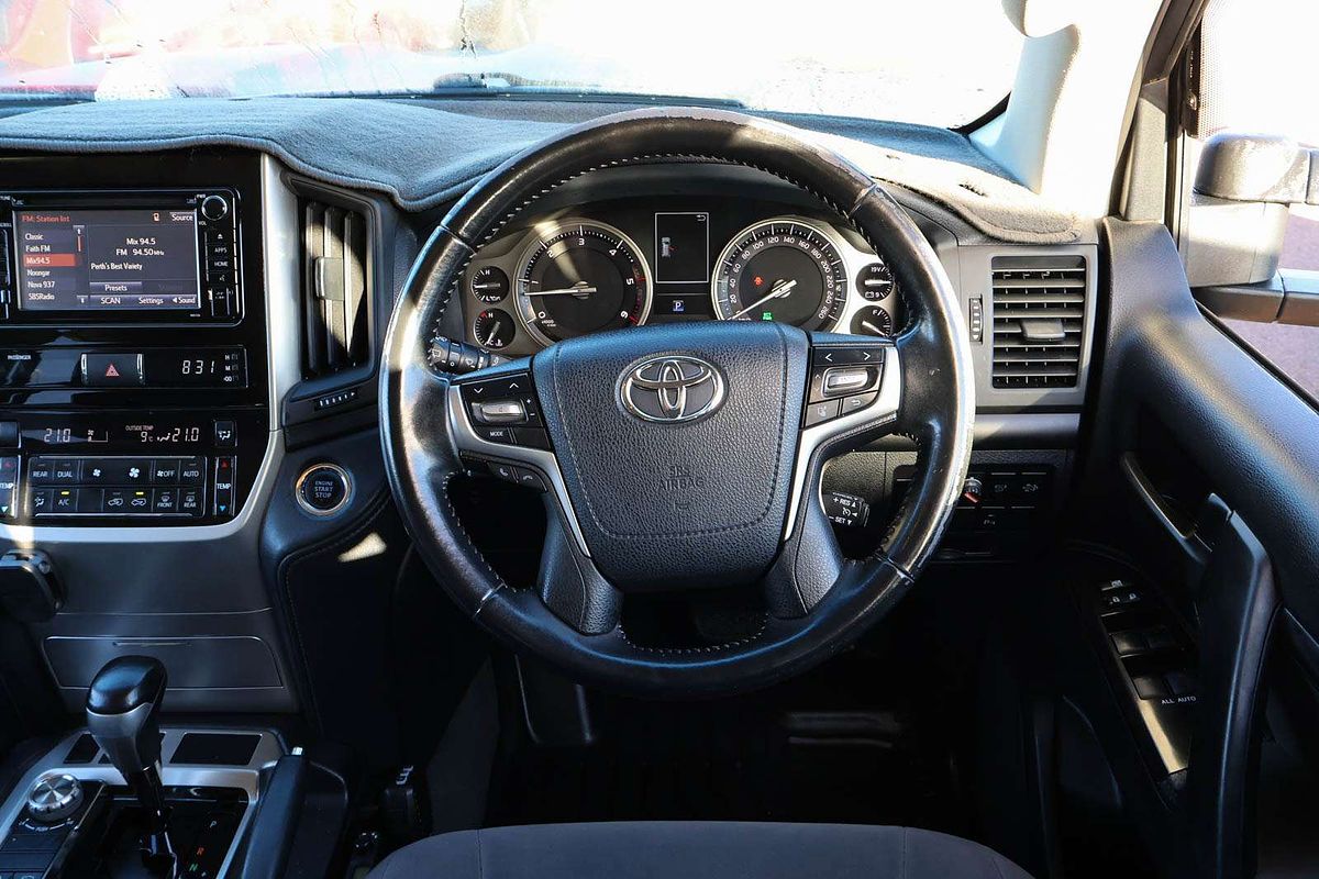 2020 Toyota Landcruiser GXL VDJ200R