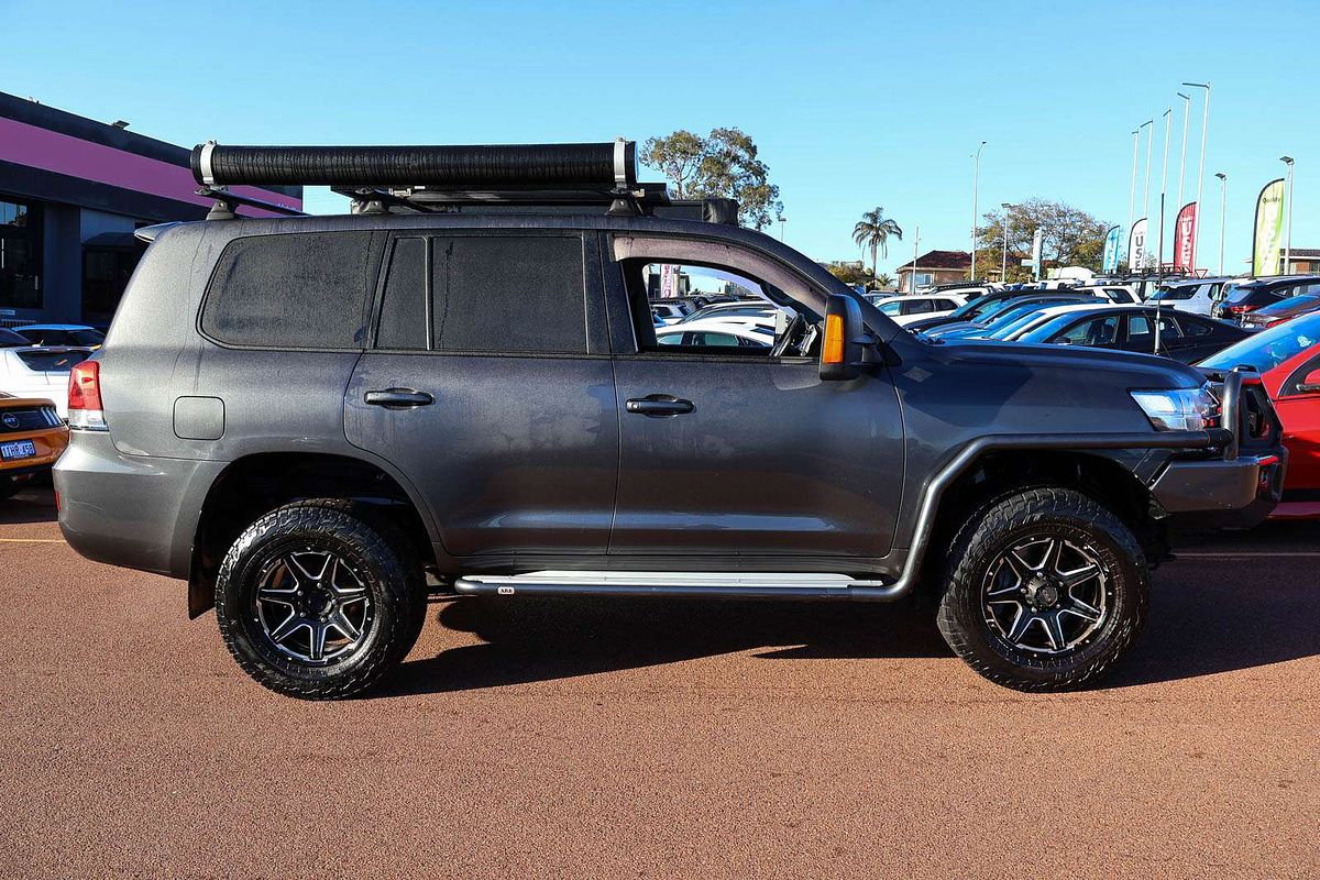 2020 Toyota Landcruiser GXL VDJ200R