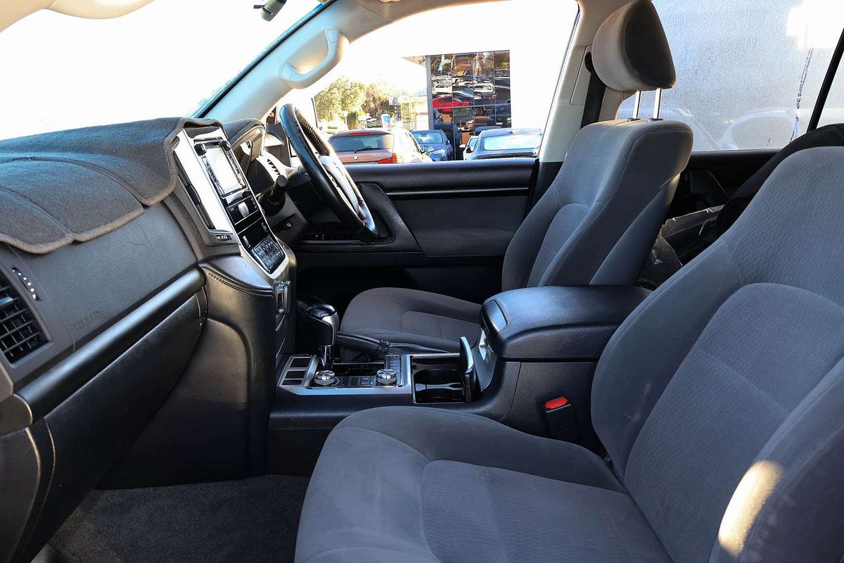 2020 Toyota Landcruiser GXL VDJ200R