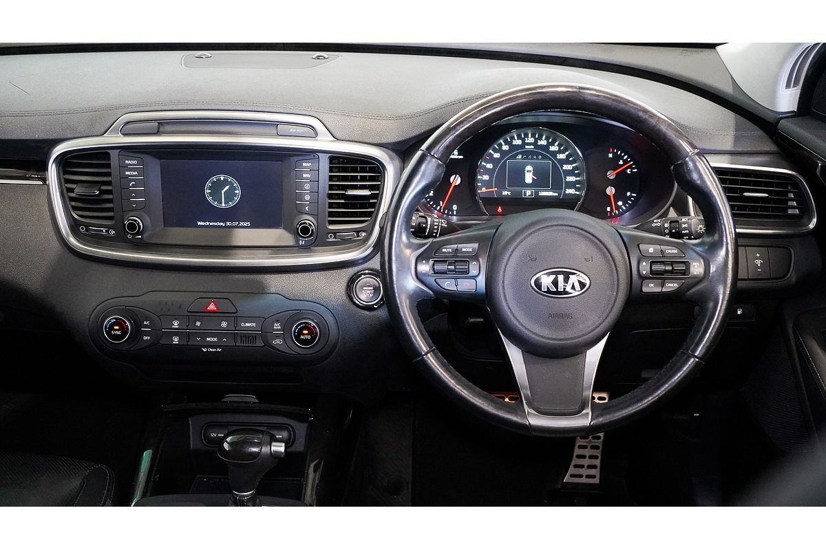 2017 Kia Sorento SLi UM