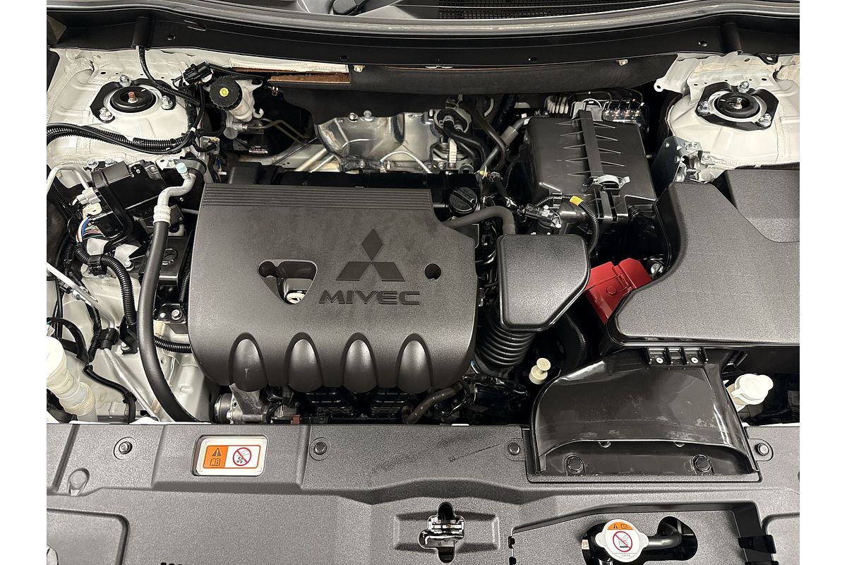 2020 Mitsubishi Outlander ES ZL