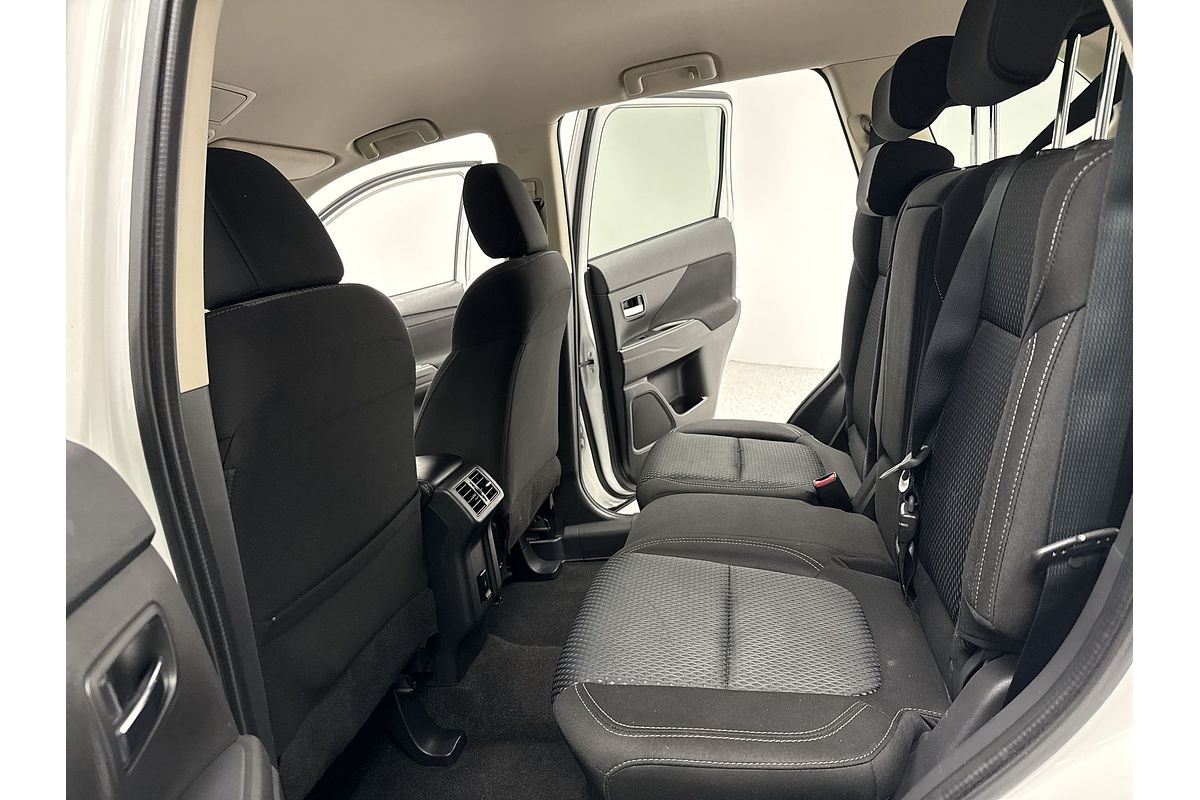 2020 Mitsubishi Outlander ES ZL