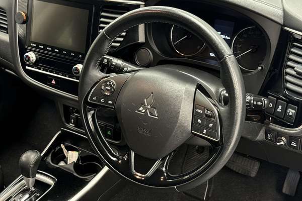 2020 Mitsubishi Outlander ES ZL