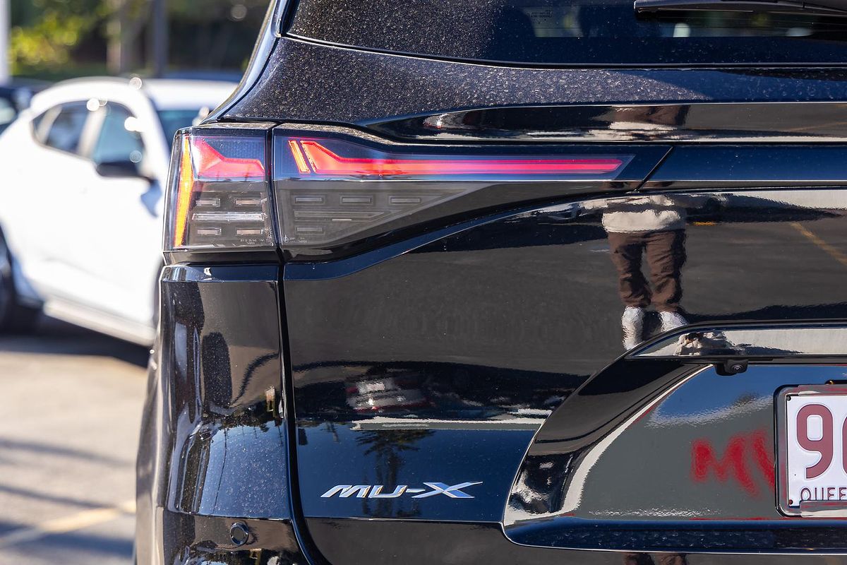 2025 Isuzu MU-X LS-U