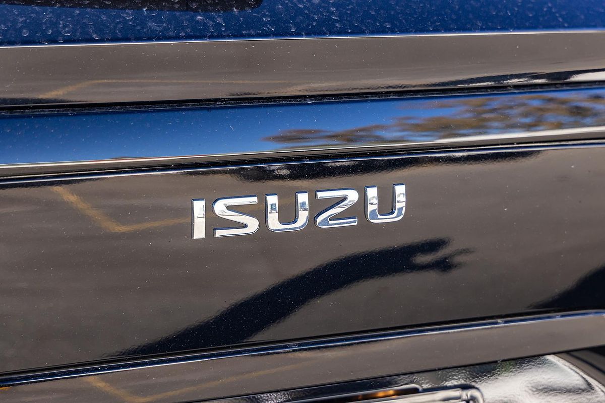 2025 Isuzu MU-X LS-U