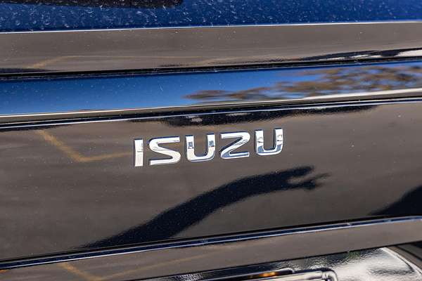 2025 Isuzu MU-X LS-U