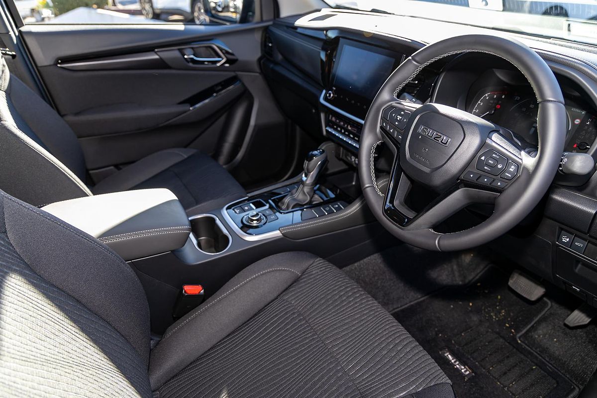 2025 Isuzu MU-X LS-U