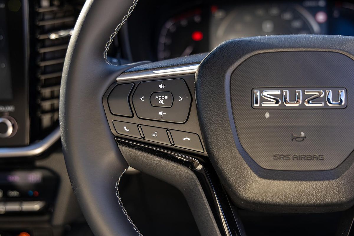 2025 Isuzu MU-X LS-U