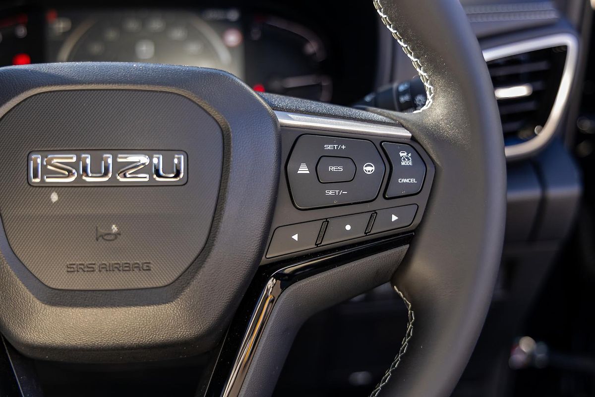 2025 Isuzu MU-X LS-U