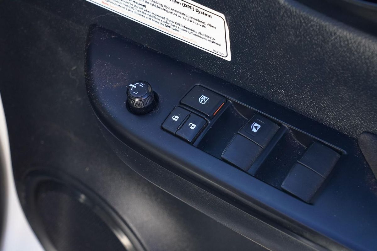 2020 Toyota Hilux SR GUN126R 4X4