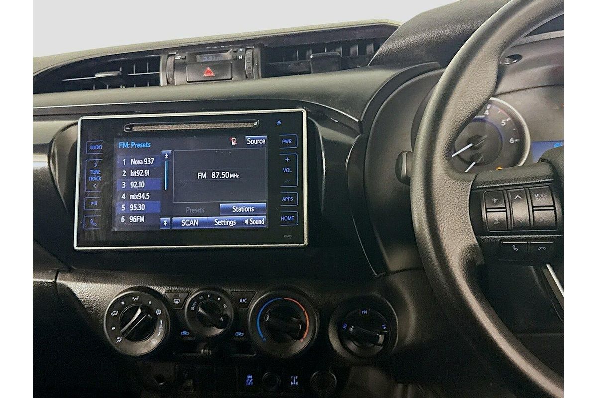 2018 Toyota Hilux SR GUN126R 4X4