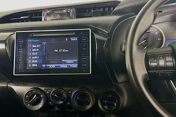 2018 Toyota Hilux SR GUN126R 4X4